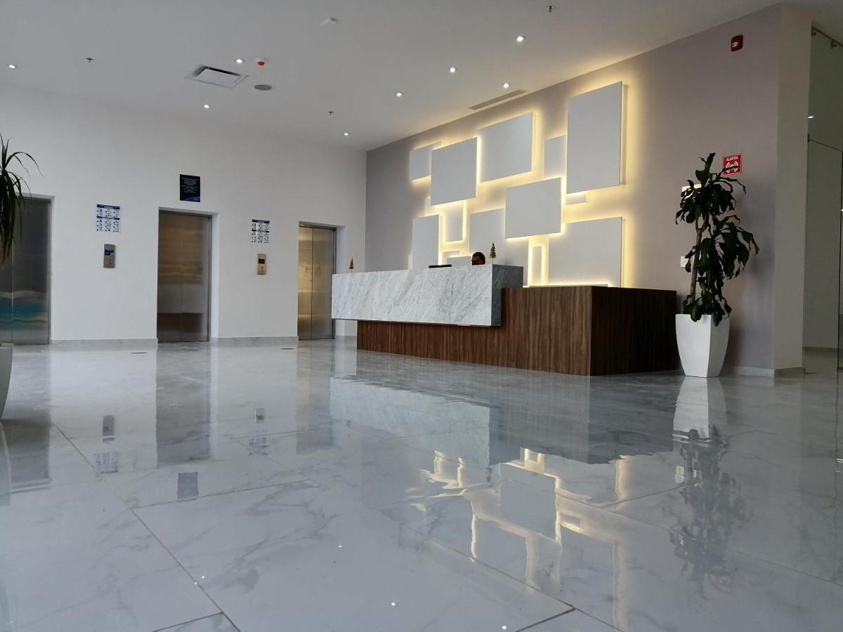 Wyndham Puebla Angelopolis Hotel Bagian luar foto