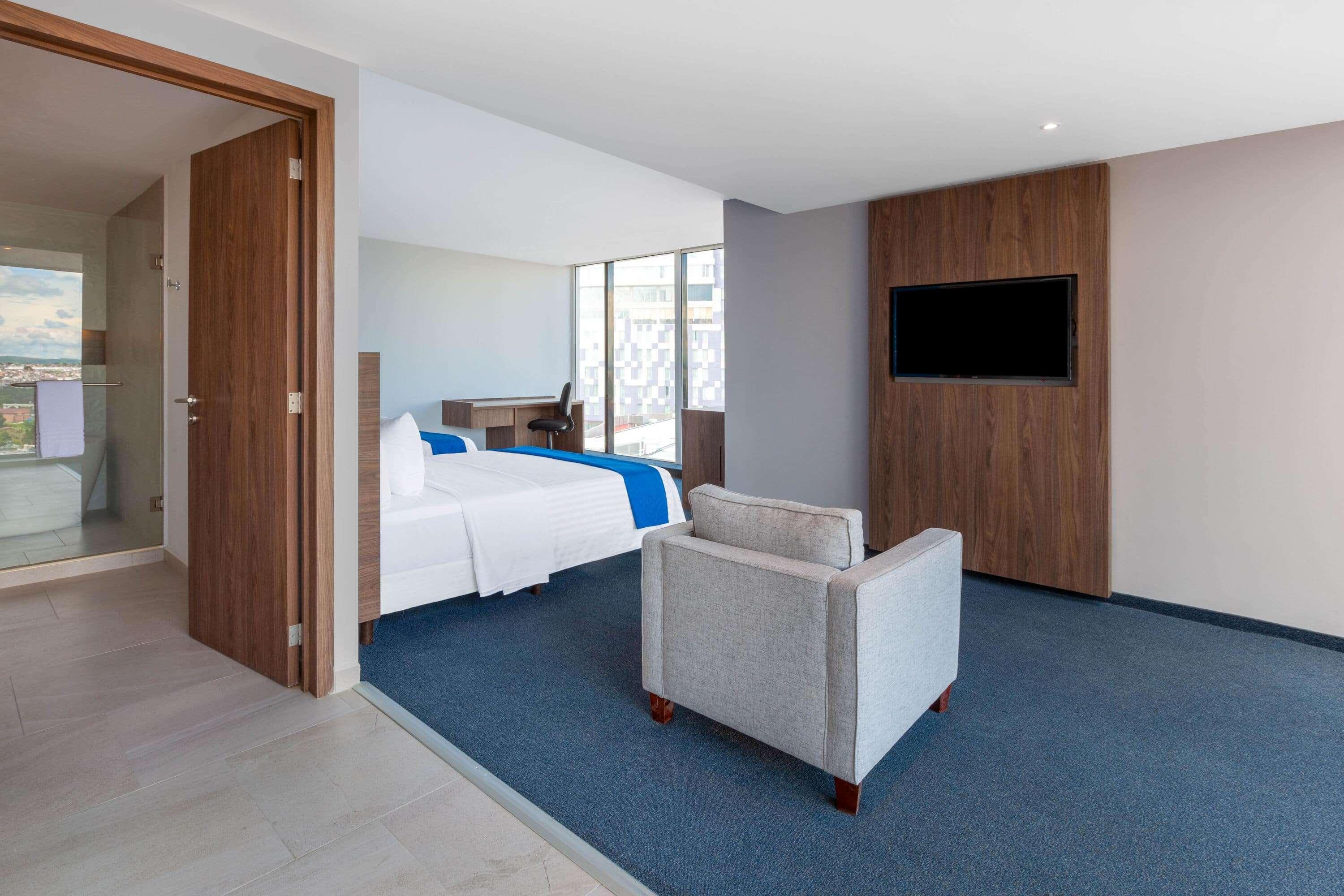 Wyndham Puebla Angelopolis Hotel Bagian luar foto